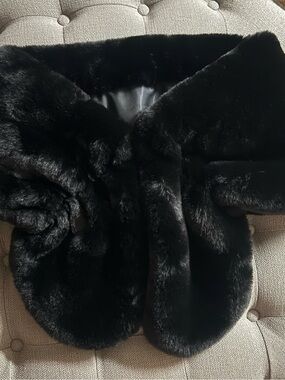 Black Faux Fur Mini Shawl- Women's Cape Accessory